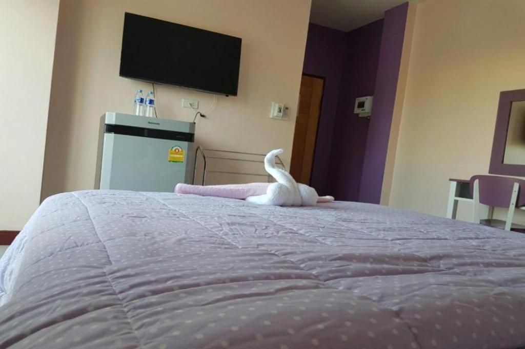V-House Hotel Транг Экстерьер фото