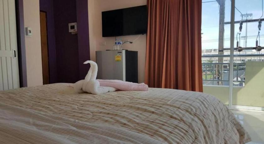 V-House Hotel Транг Экстерьер фото