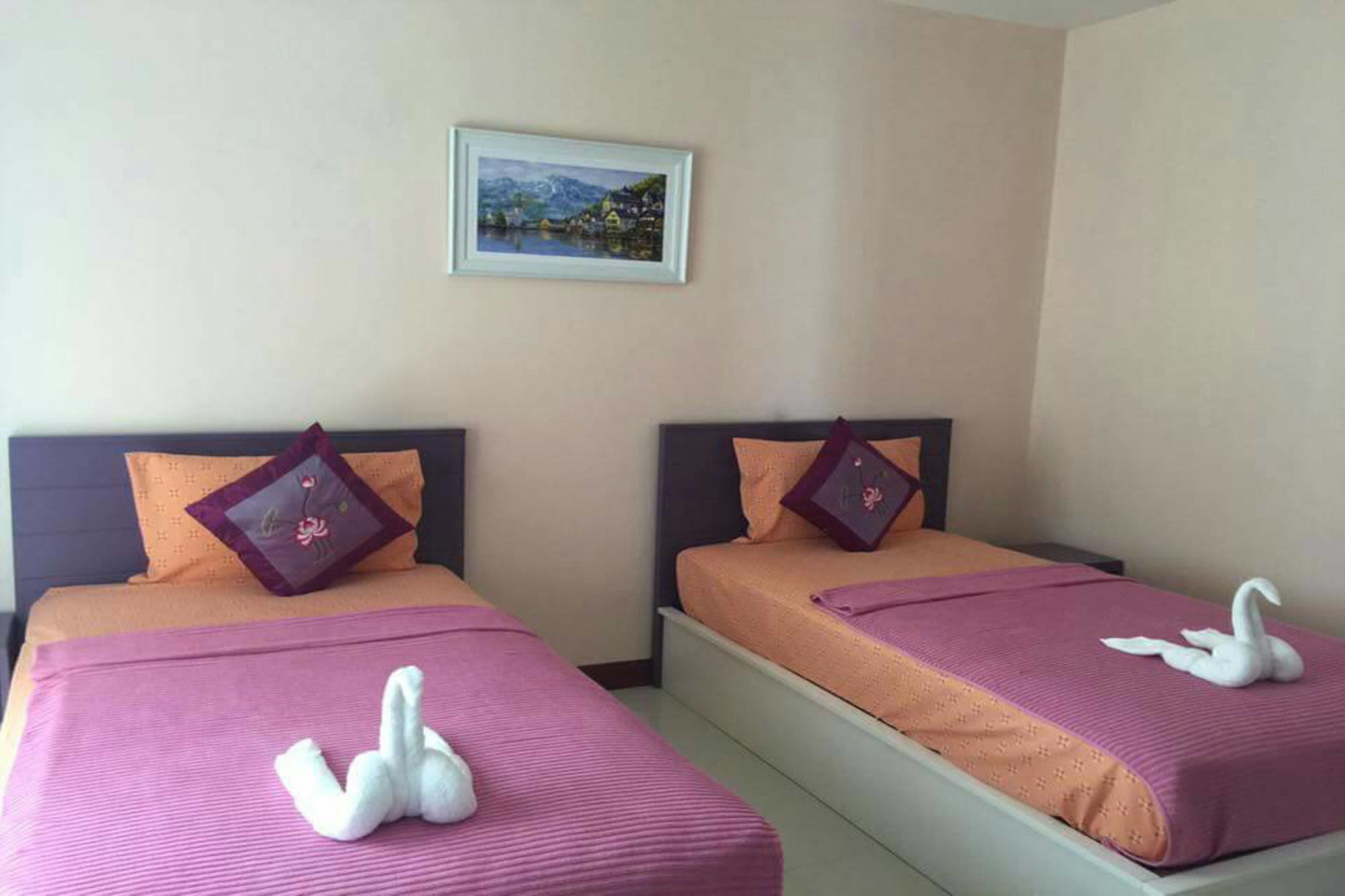 V-House Hotel Транг Экстерьер фото