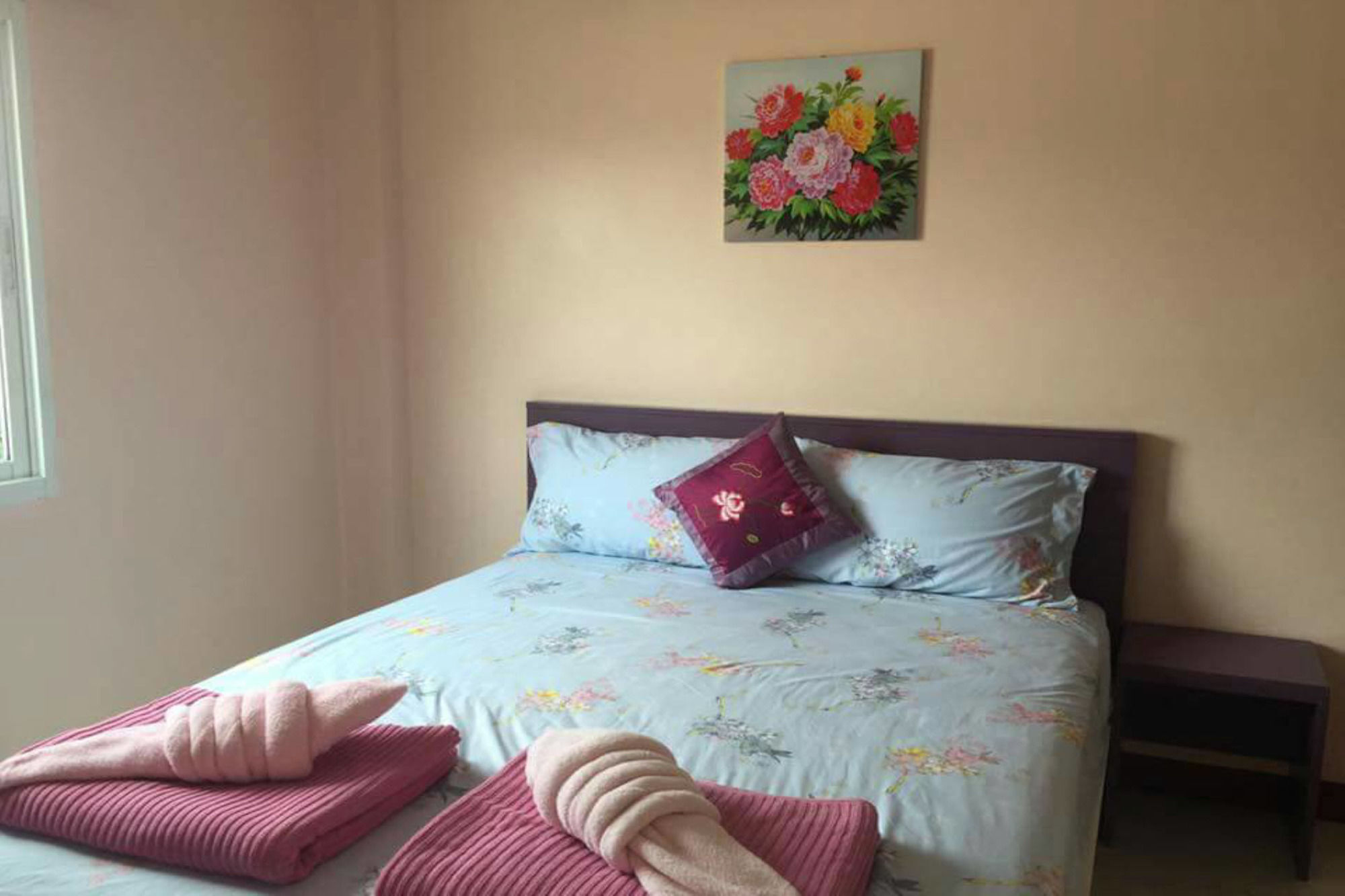 V-House Hotel Транг Экстерьер фото